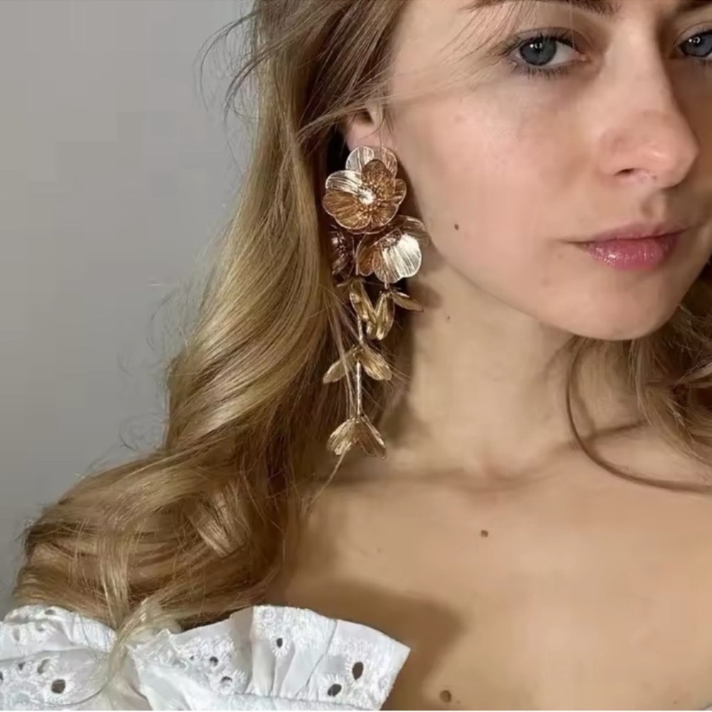 Zara Kate Middleton cascading floral earrings - Picture 9 of 13